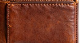 wallet wear reveals habits